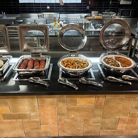 Hilton Garden Inn Çorlu Buitenkant foto